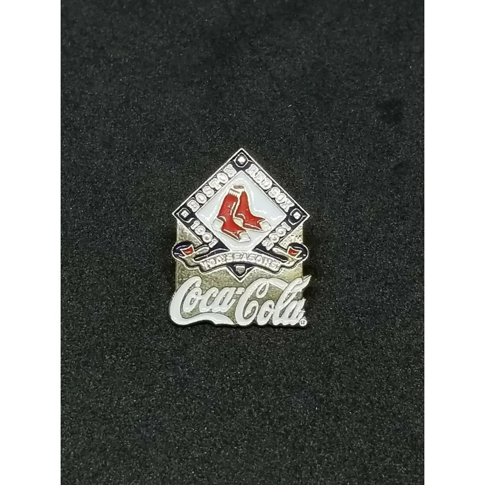 Boston Red Sox Commemorative Pin Coca Cola 100 Seasons 2001 Vintage